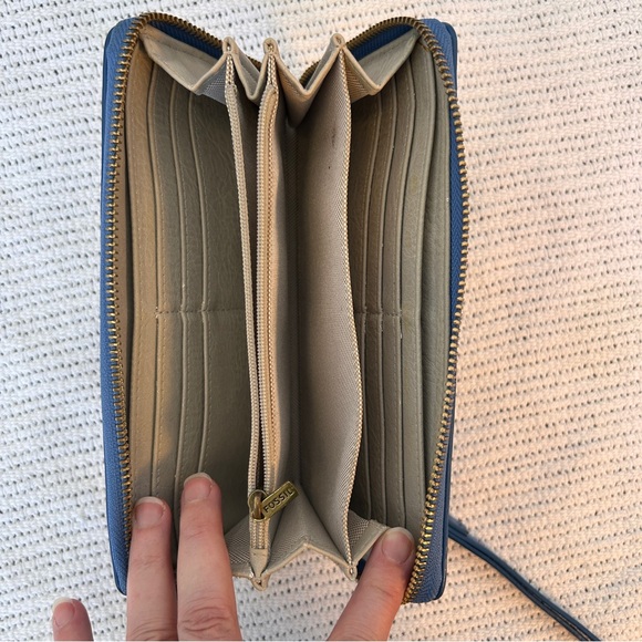 Fossil wallet Blue Cowhide Leather Zip Around Wristlet Gold Moon Phases RFID - Picture 6 of 16